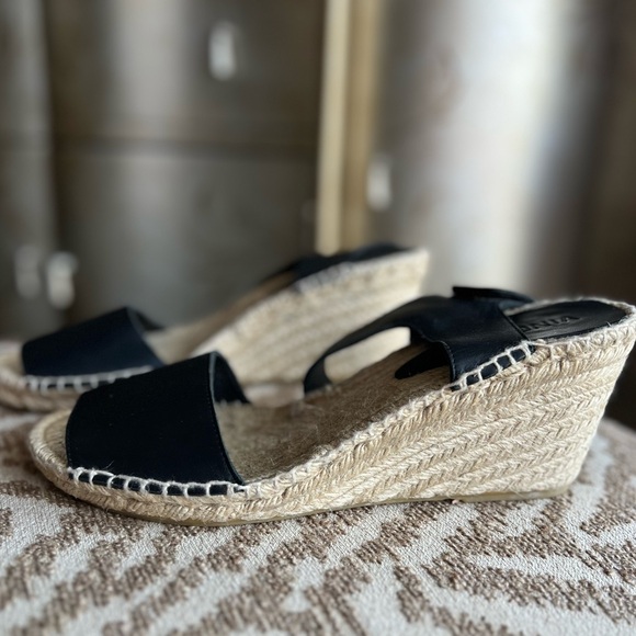 Black leather sandals espadrilles ankle strap velcro closure - Picture 3 of 14